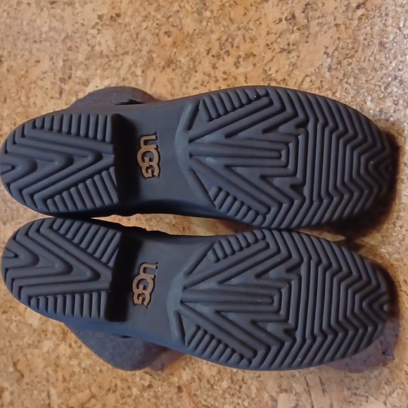 UGG Australia Women's Chocolate Brown Leather & Wool Robbie Boots 7.5 - Picture 8 of 10